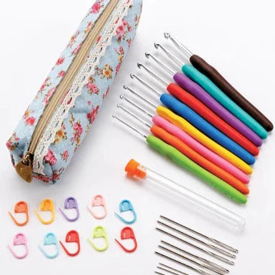 Annie's Crochet Hook Set with Case & Notions – True North Yarn Co.