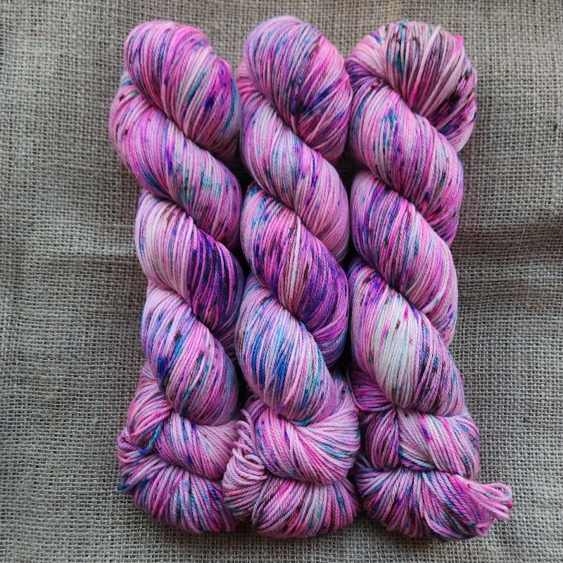 Full Moon Fibres Solar Sock - Pop Rocks – True North Yarn Co.